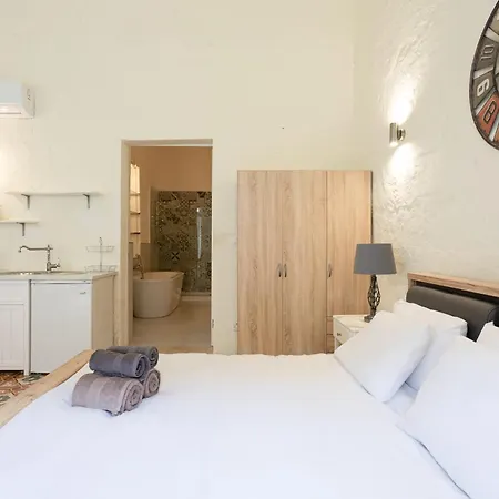 Appartamento Bnbnova - Historic 2ba Duplex La Valletta