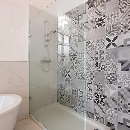 Appartamento Bnbnova - Historic 2ba Duplex *